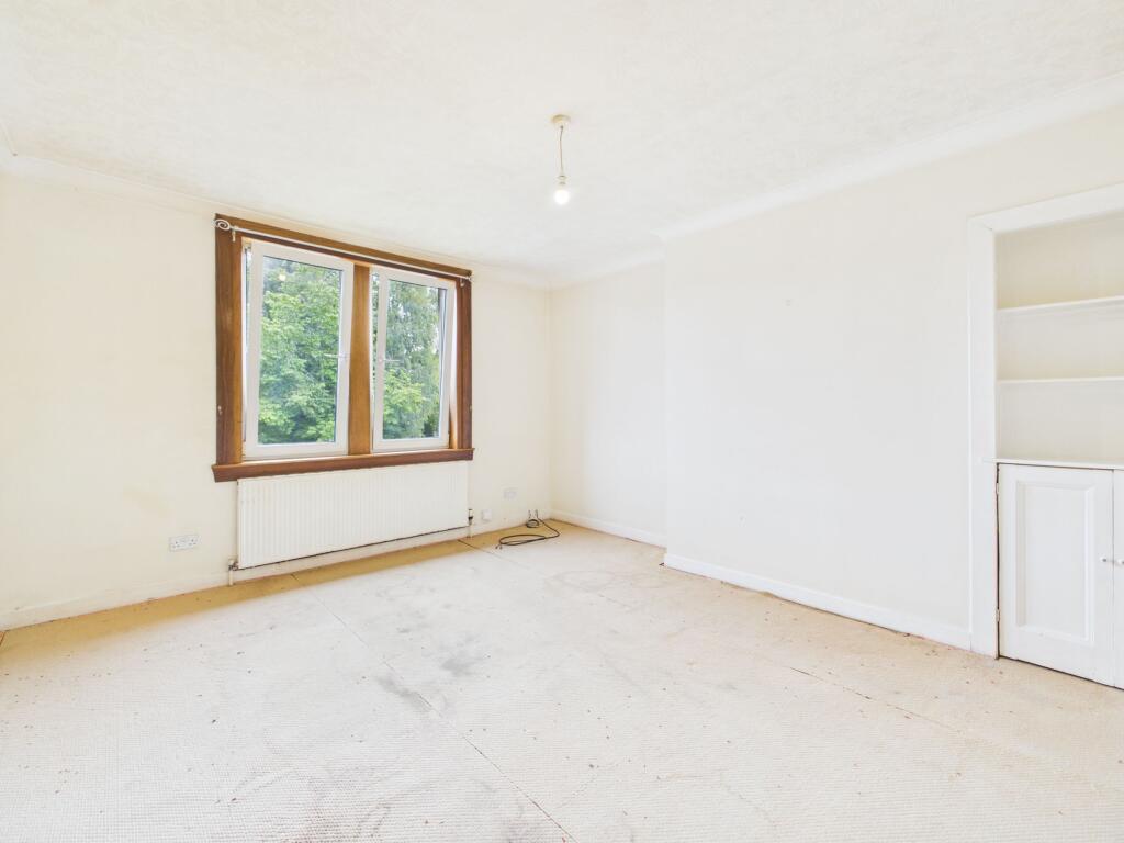 Apartment in Busby, Overlee, Stamperland - View 2