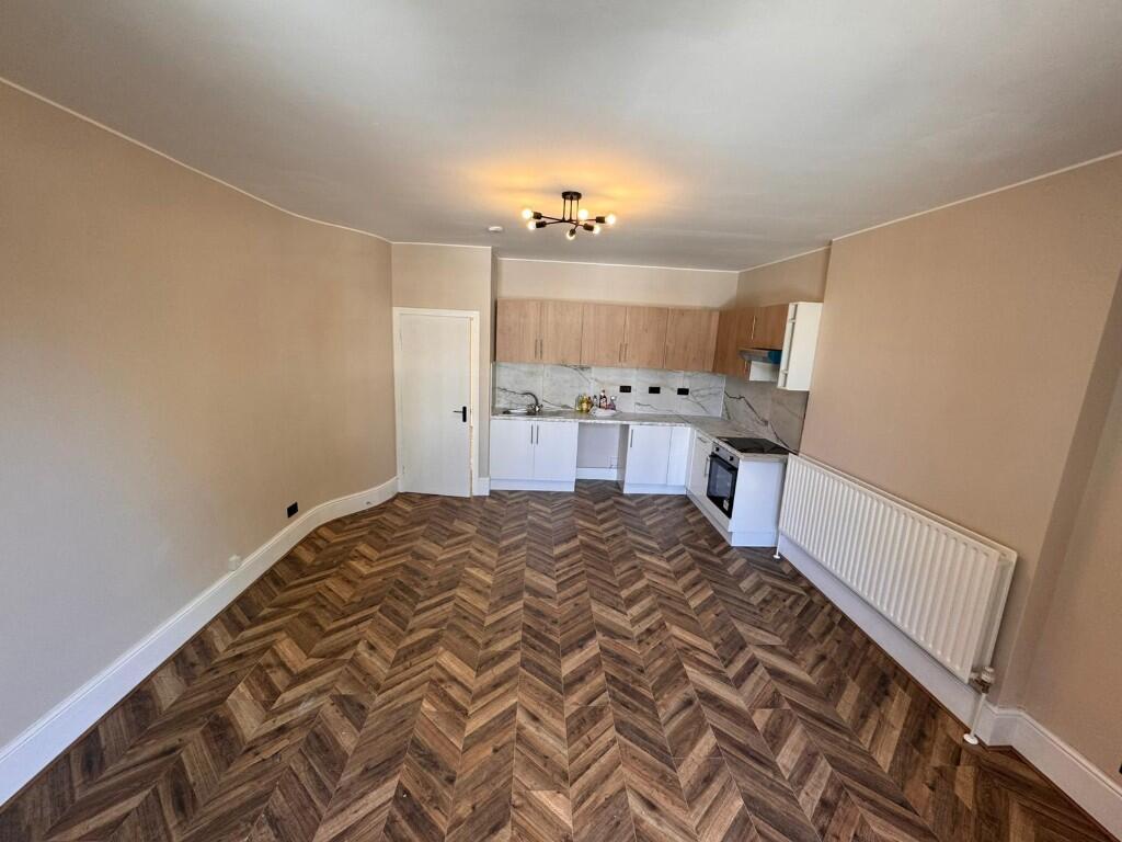 3 bedroom ground floor maisonette for rent