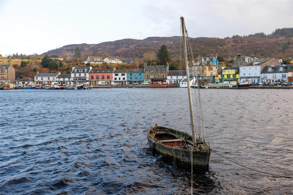 Main image of property: Flat 2 Stanley Place, Harbour Street, Tarbert, Argyll and Bute, PA29
