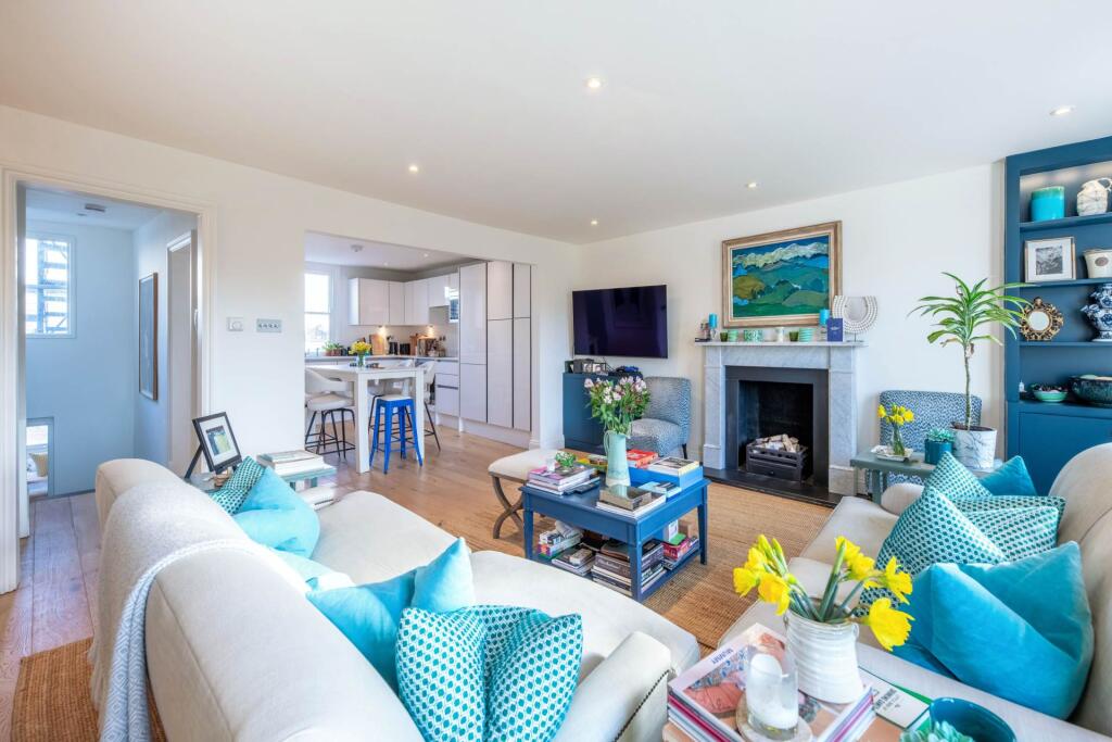 Main image of property: Royal Crescent, London