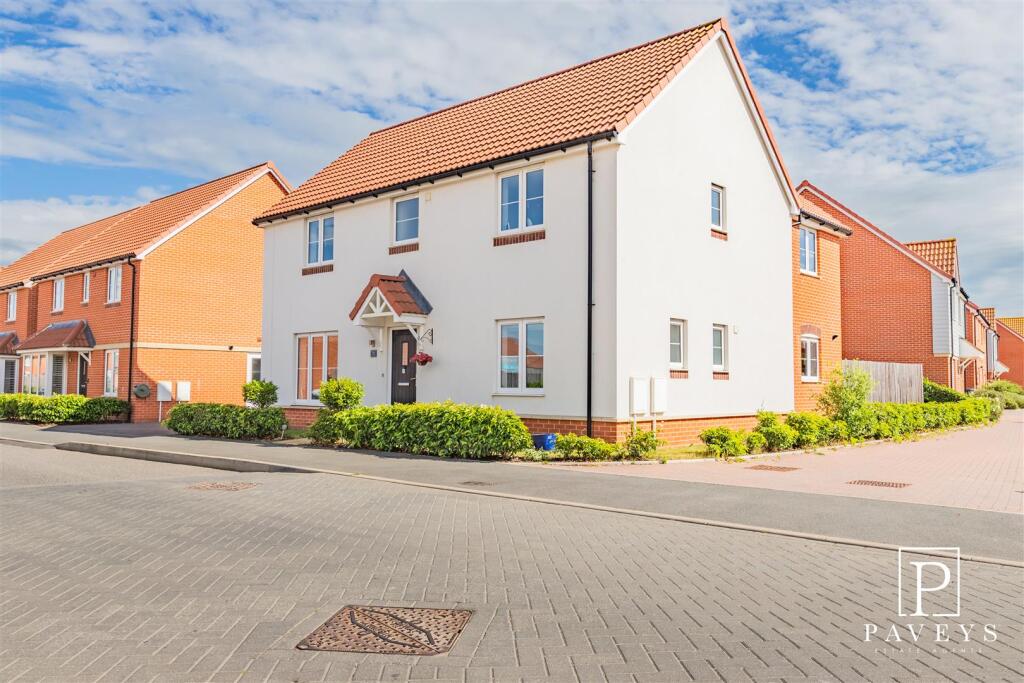 Main image of property: Wheatsheaf, Kirby Cross, Frinton-On-Sea