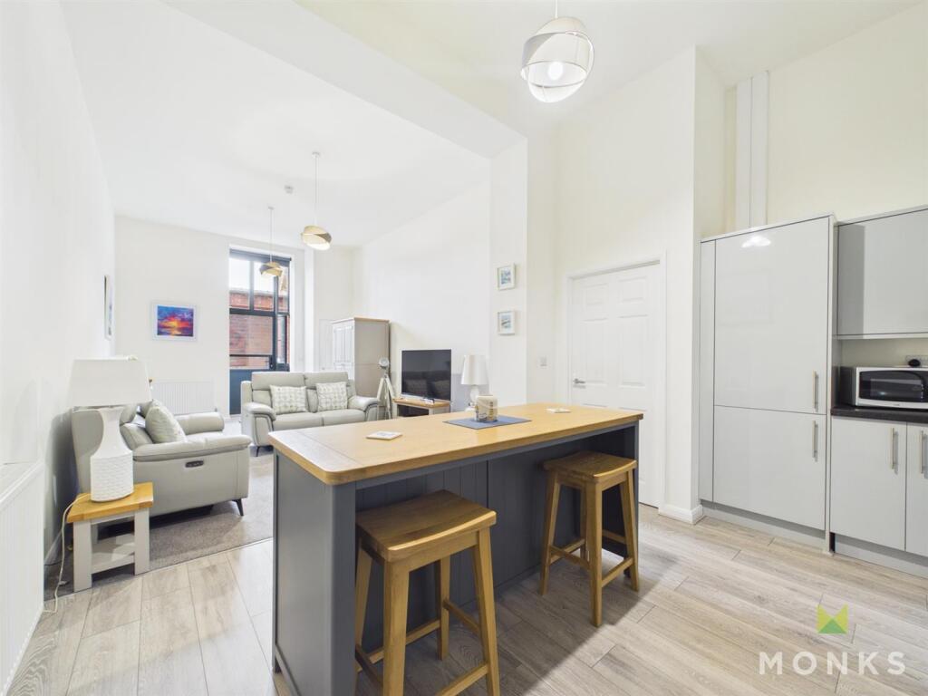 Apartment in Shrewsbury - View 5