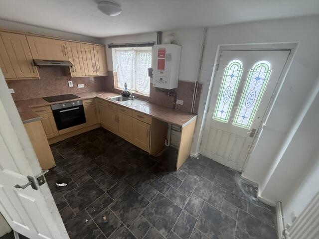 House in Bolton, Middle Hulton, Daubhill - View 4