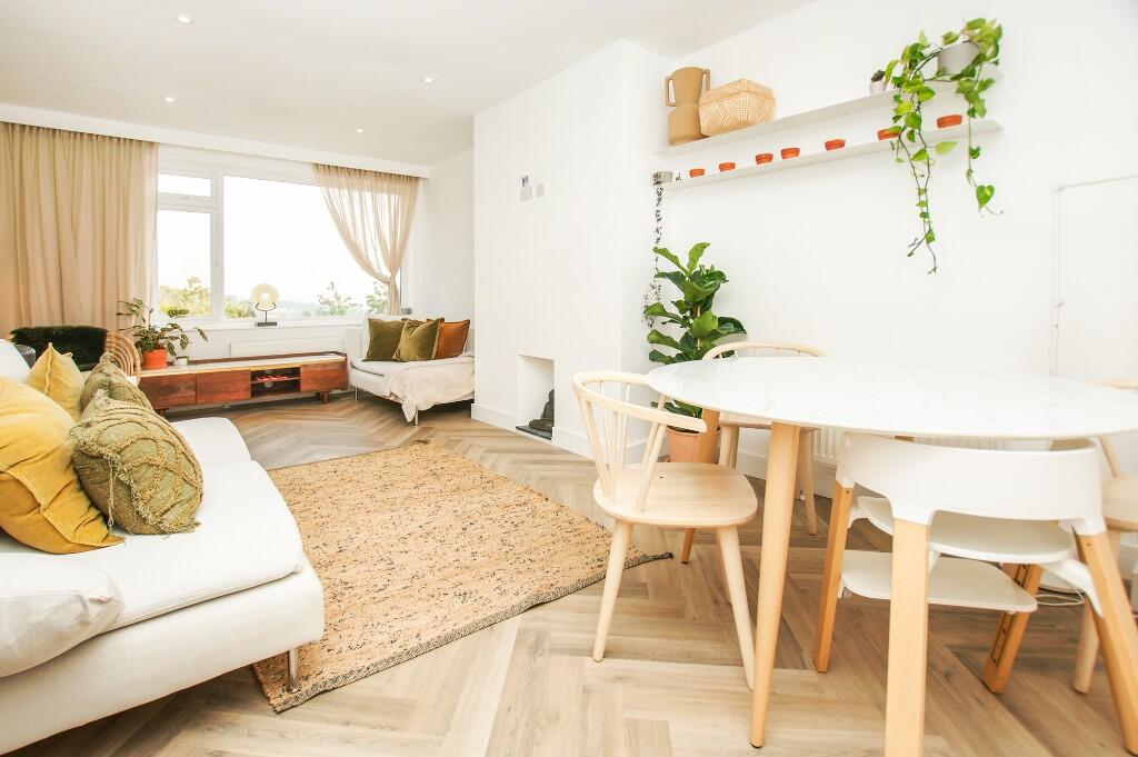House in Bath - View 2