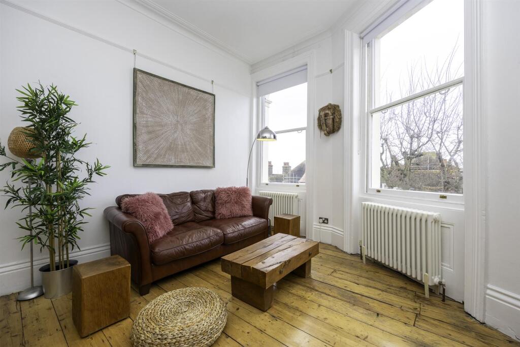 Apartment in Brighton, Brunswick - View 4