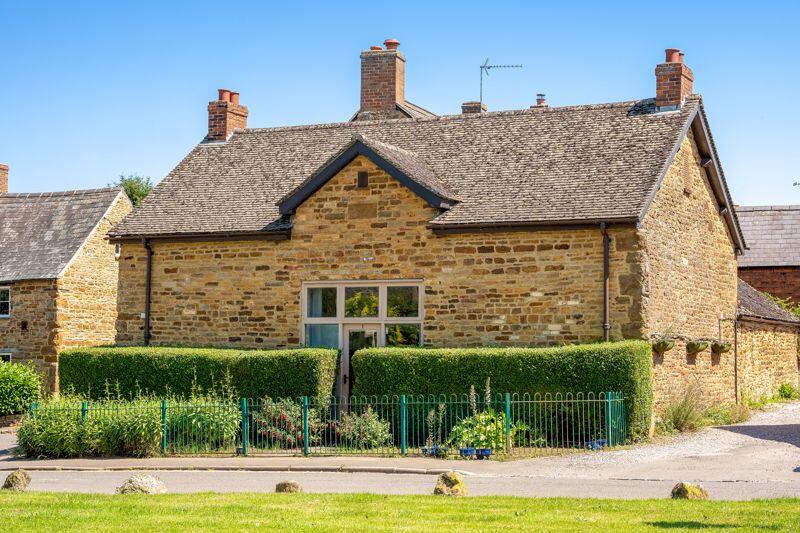 Main image of property: The Square, Kings Sutton