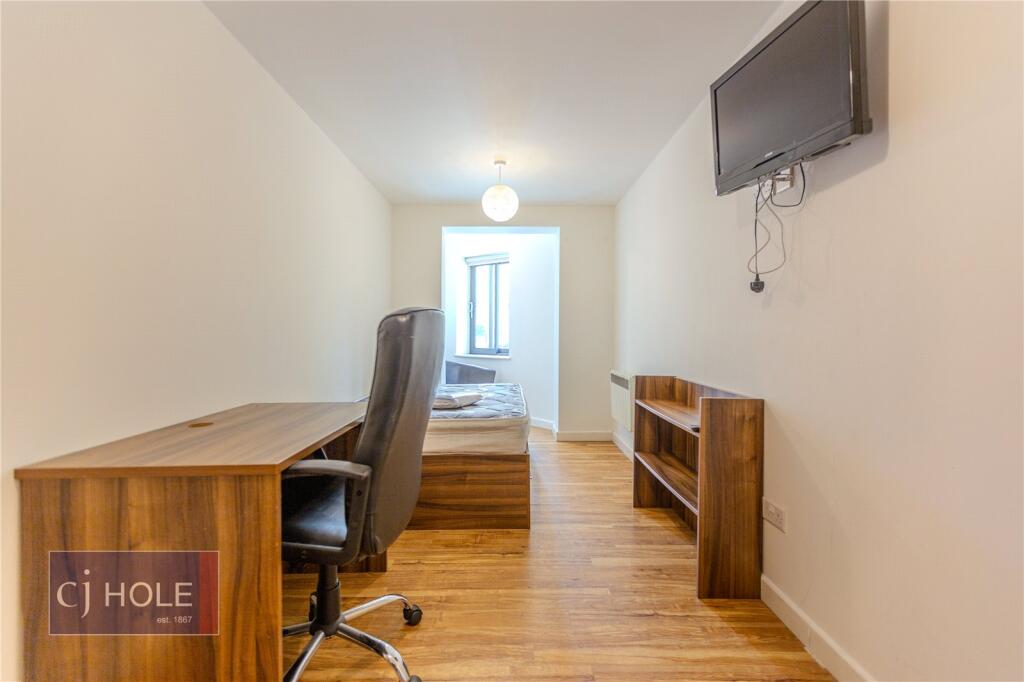 6 bedroom apartment for rent