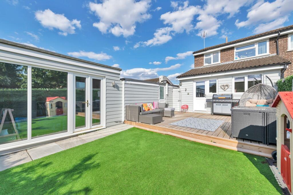 Carnation Way, Red Lodge, IP28 photo 4