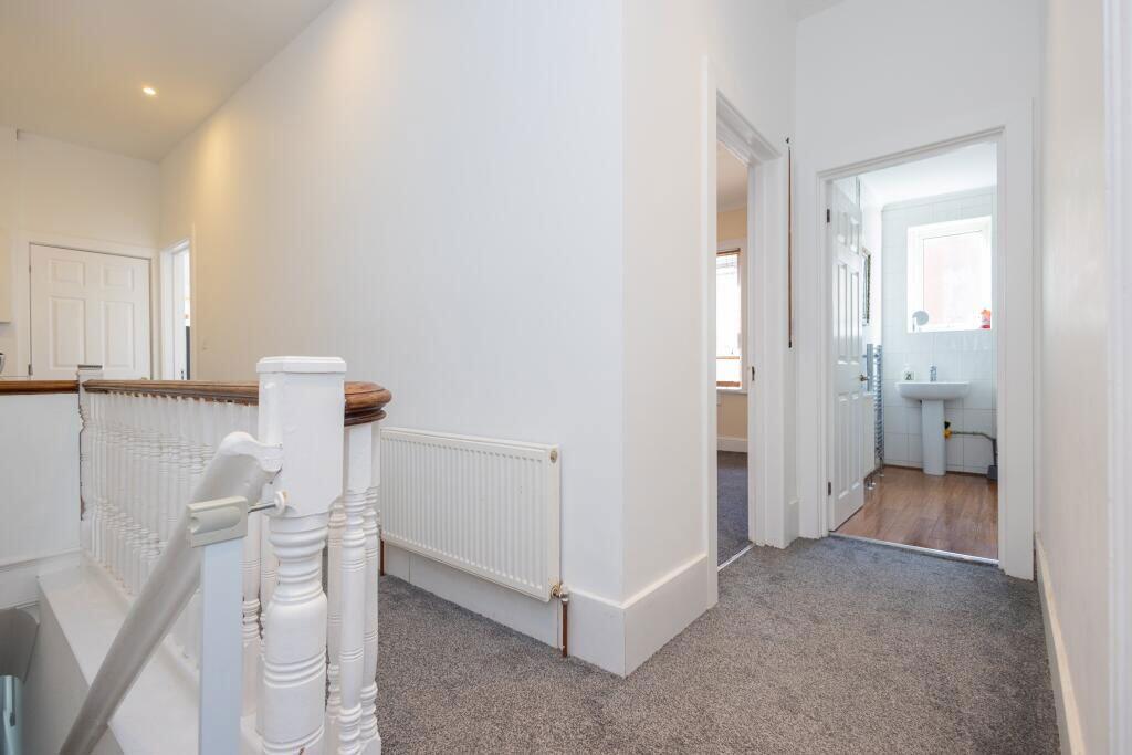 Apartment in Bournemouth, Boscombe - More