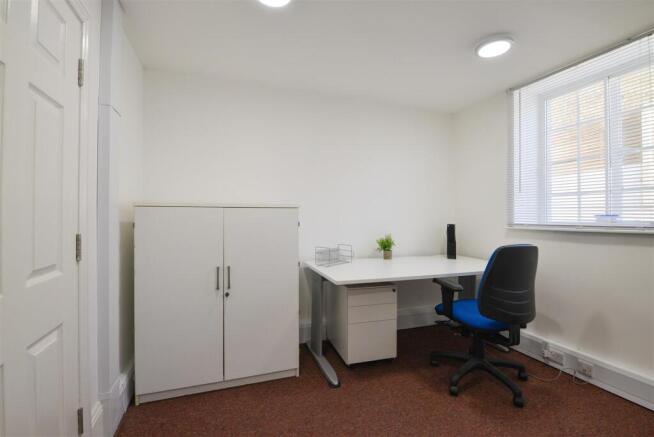 ROOM 6 (1).jpg