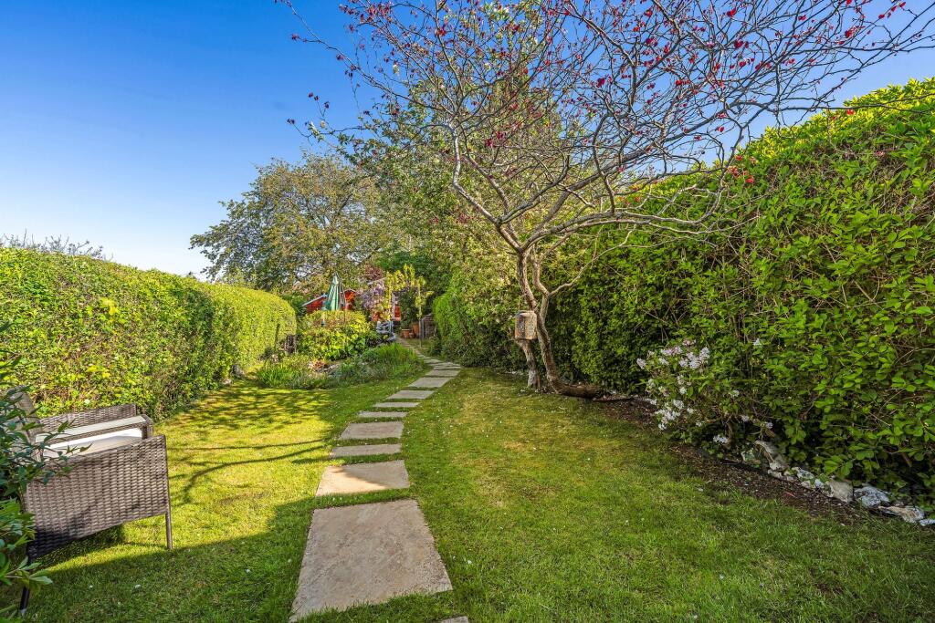 Lezayre Road, Orpington, BR6 photo 4