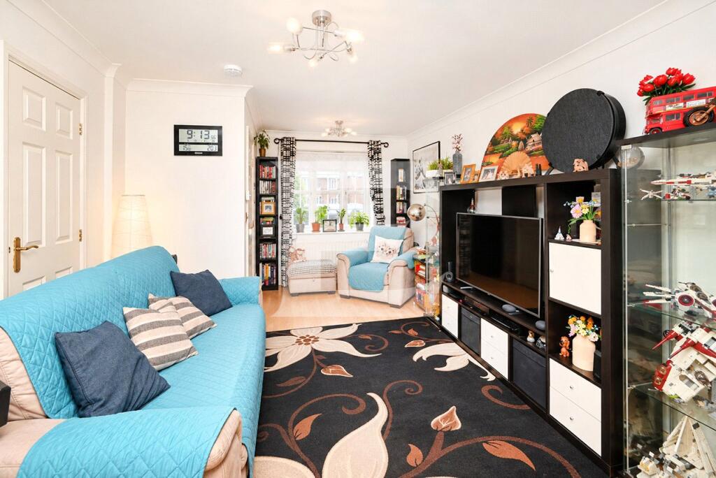 House in London - View 5