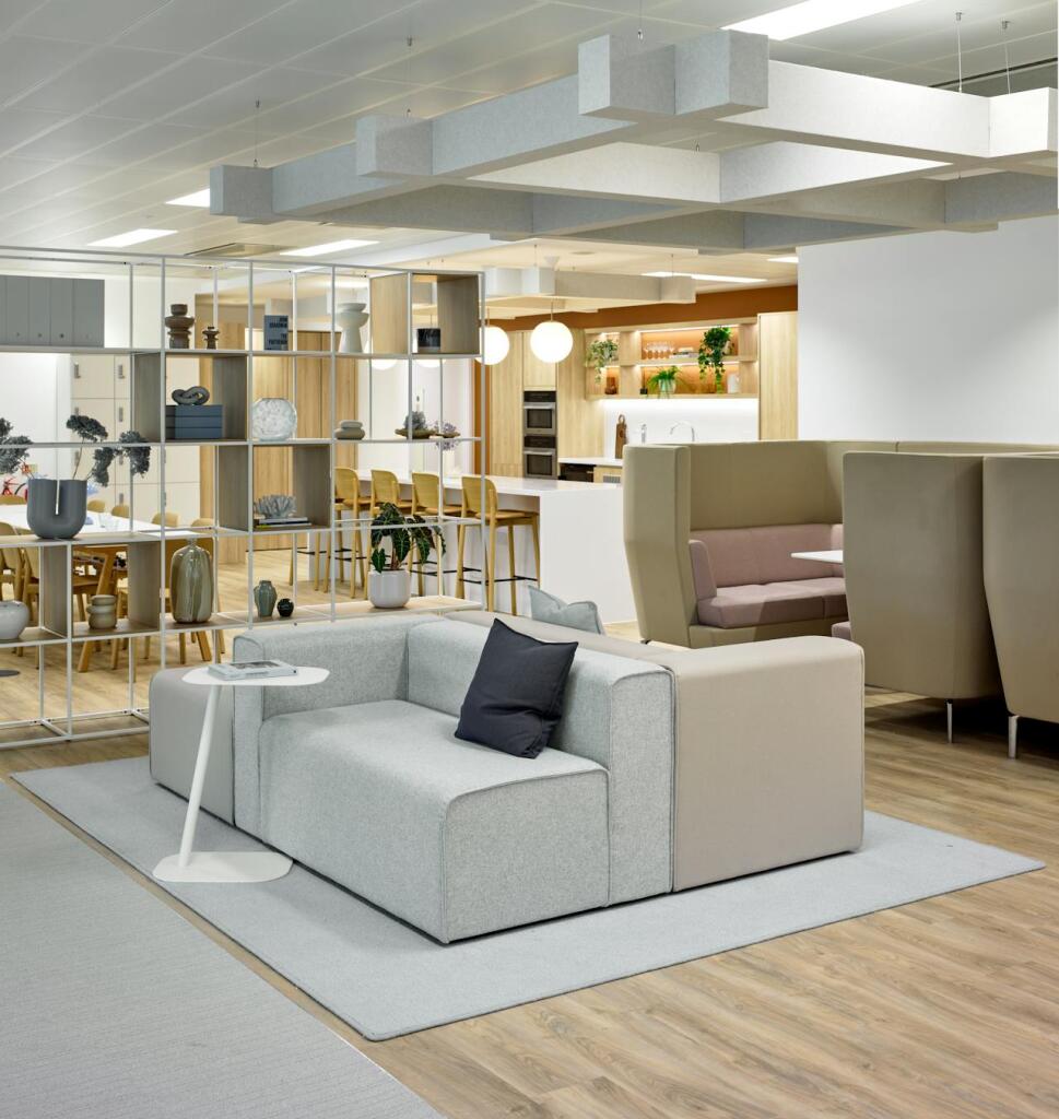 Main image of property: 1 Kingsway, London, WC2B 6XD