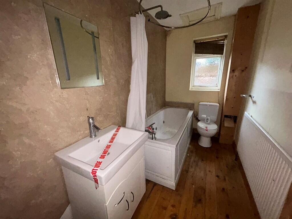 House in Wolverhampton - View 5