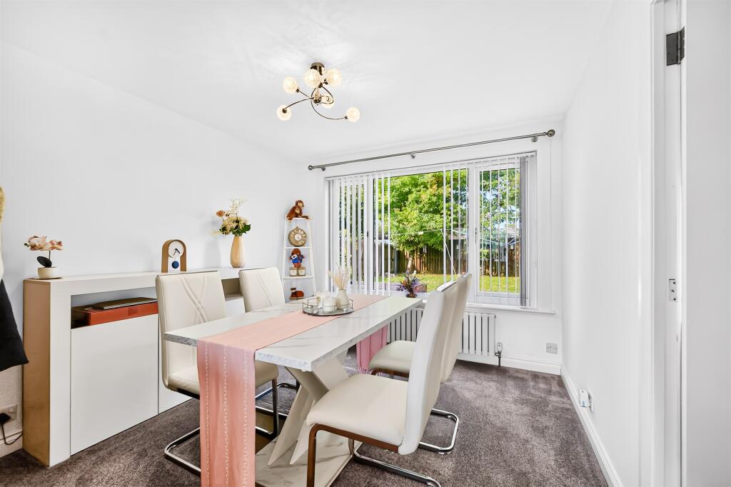 House in Irvine, Bourtreehill - More