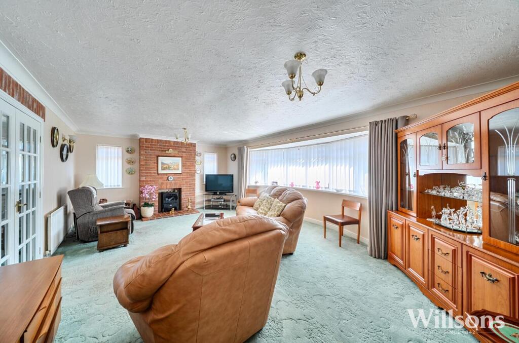 Well Vale Drive, Chapel St. Leonards, Skegness photo 4