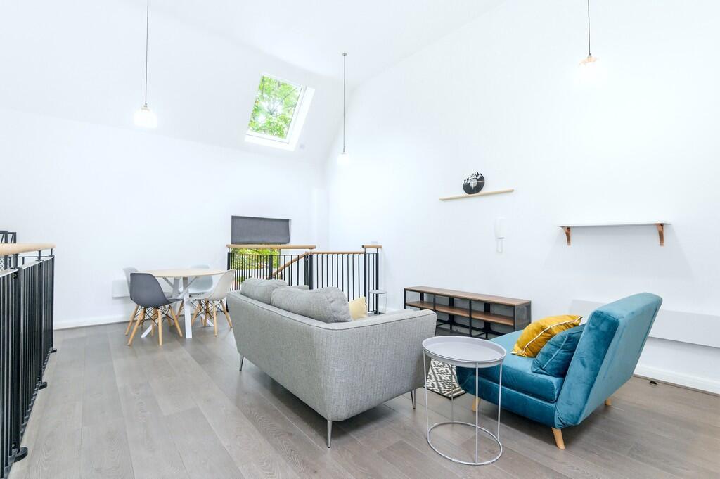 Apartment in Leeds, Langtons Wharf, Lovell Park - View 5