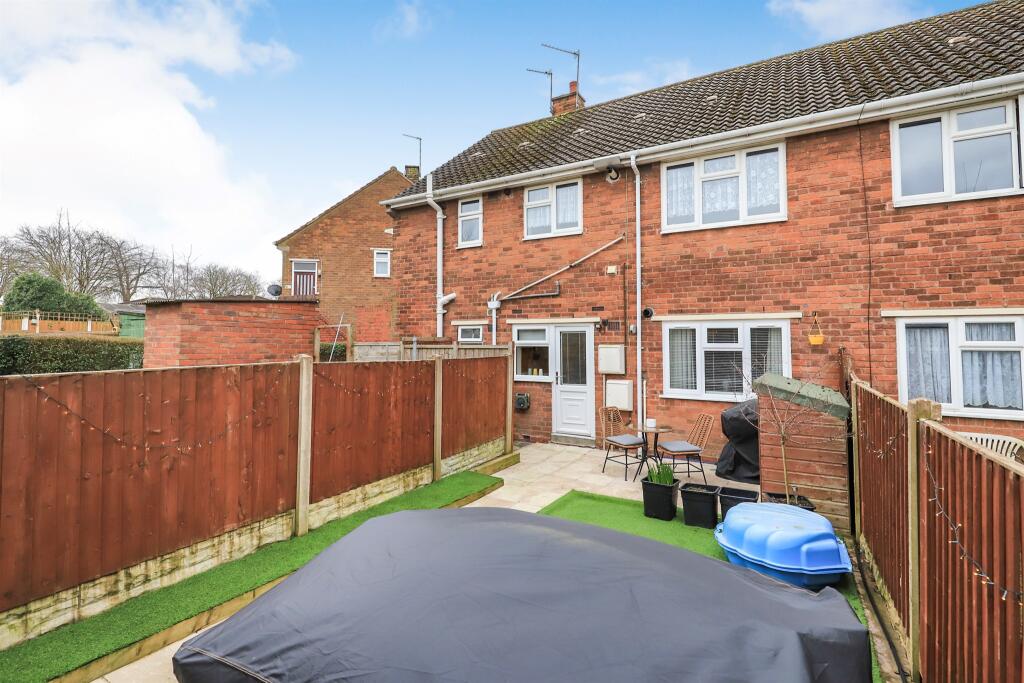 Fozdar Crescent, Bilston photo 2