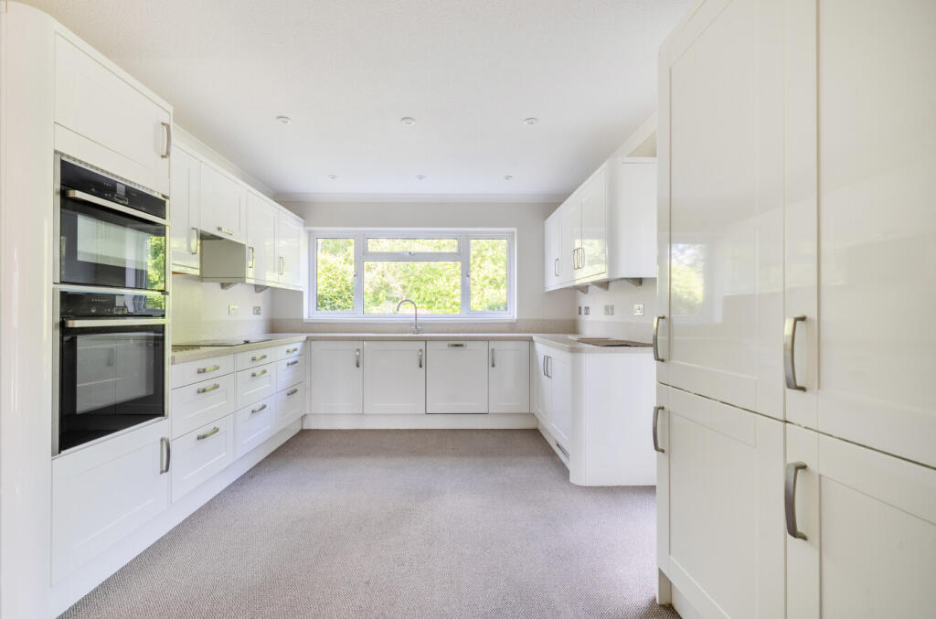 Boreham Close, Warminster, BA12 photo 4