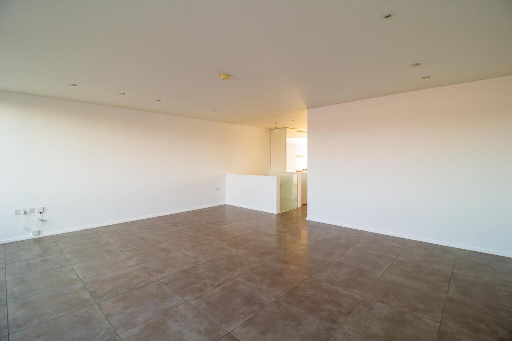Apartment in Nottingham, Lace Market, The Meadows - More