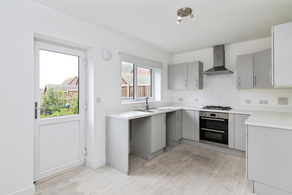 Reedcutters Avenue, Brundall, Norwich, Norfolk, NR13 photo 3