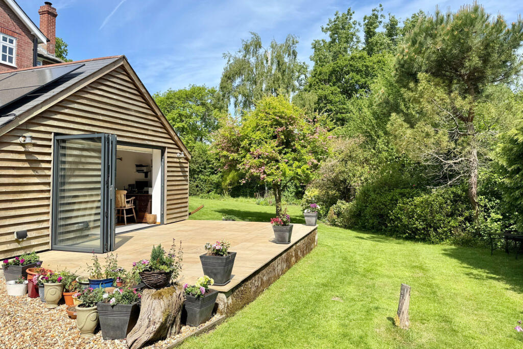 Shobley, Ringwood, BH24 3HT photo 4
