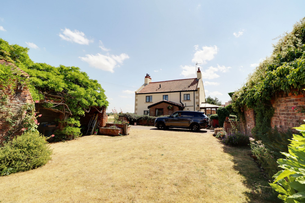 Main image of property: Belshaw Lane, Belton, DN9