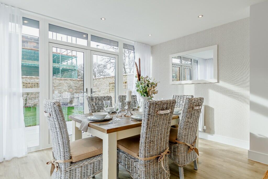 5-bed detached on Off High Street,
Worton, 
Devizes, 
Wiltshire, 
SN10 5RZ, £650,000