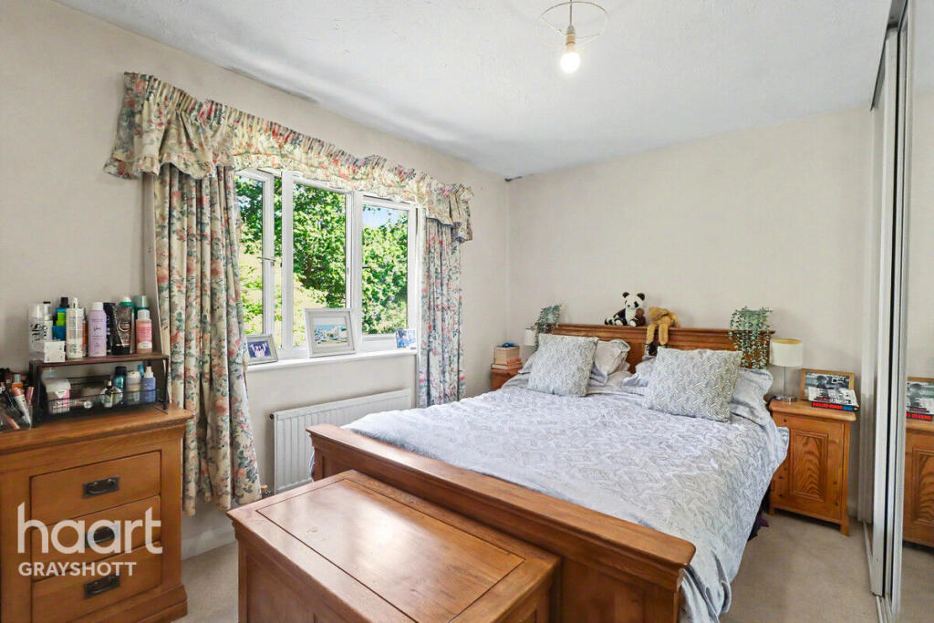House in East Hampshire, Lindford - View 5