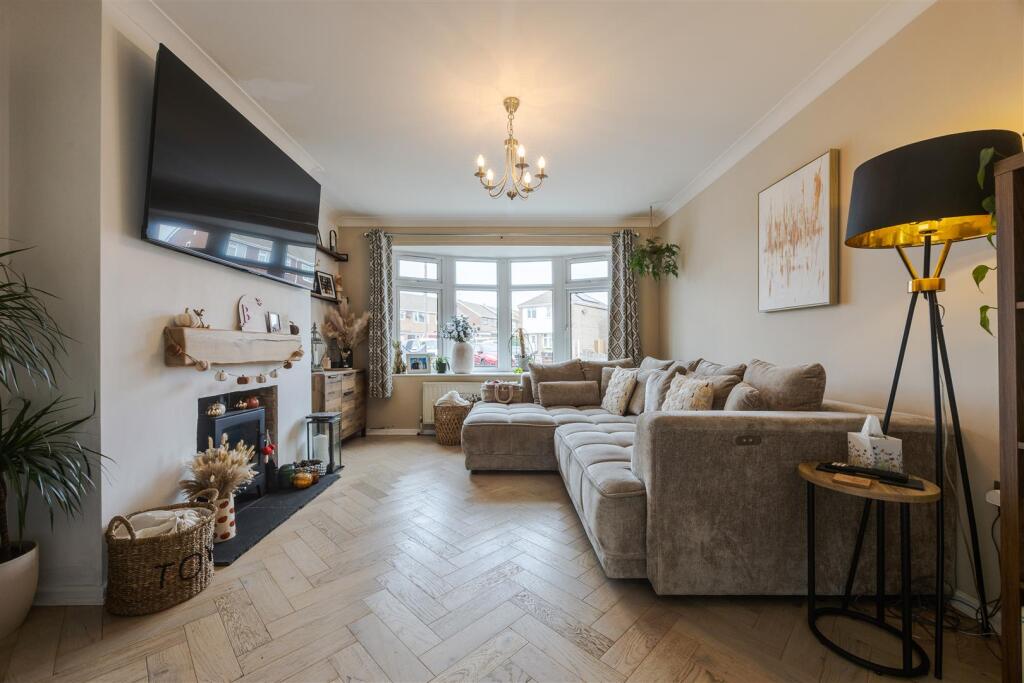 House in Doncaster - View 2