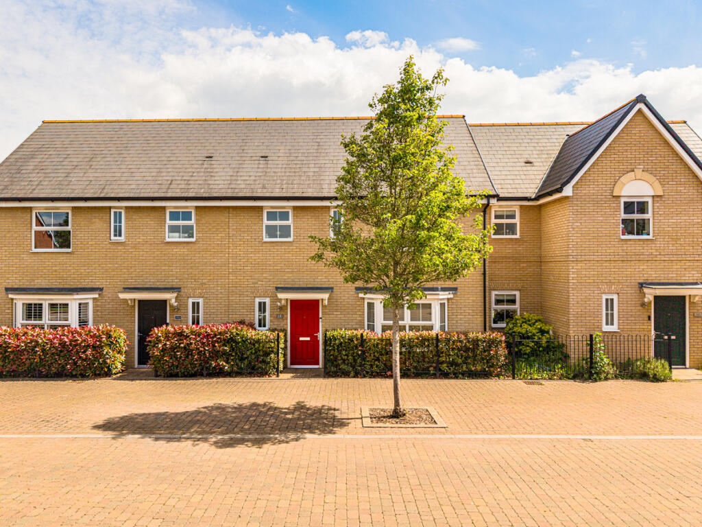 Main image of property: Elizabeth Gardens, Rochford, SS4