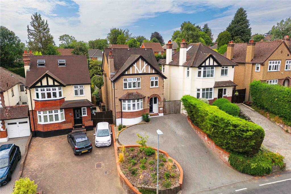 Main image of property: Vicarage Lane, Kings Langley, Hertfordshire, WD4
