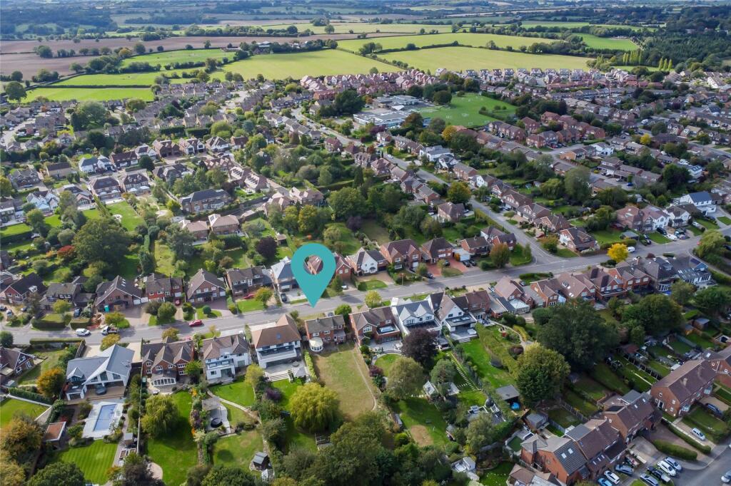 Additional image 18 of Tuffnells Way, Harpenden, Hertfordshire, AL5