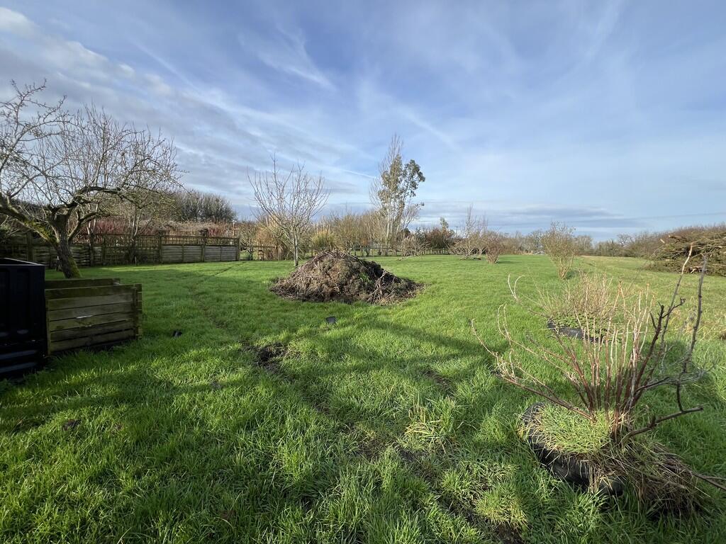 Westfield Road, Manea, March, Cambs., PE15 0LN photo 2