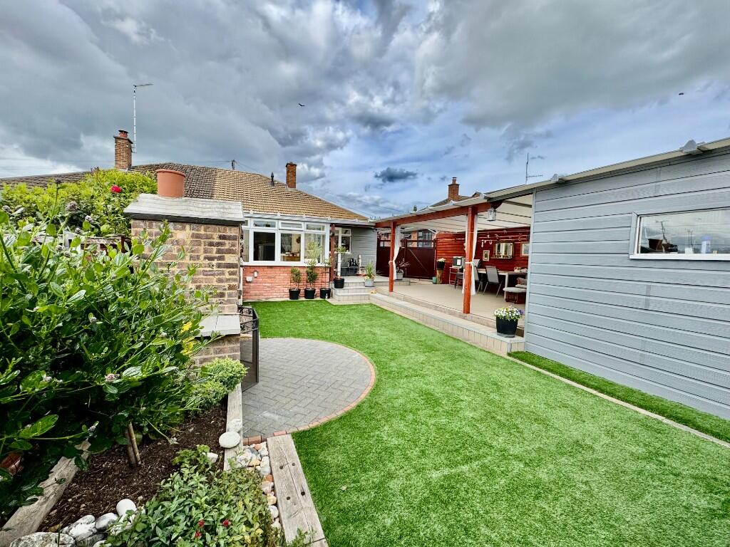 Main image of property: Twyford Avenue, NN9