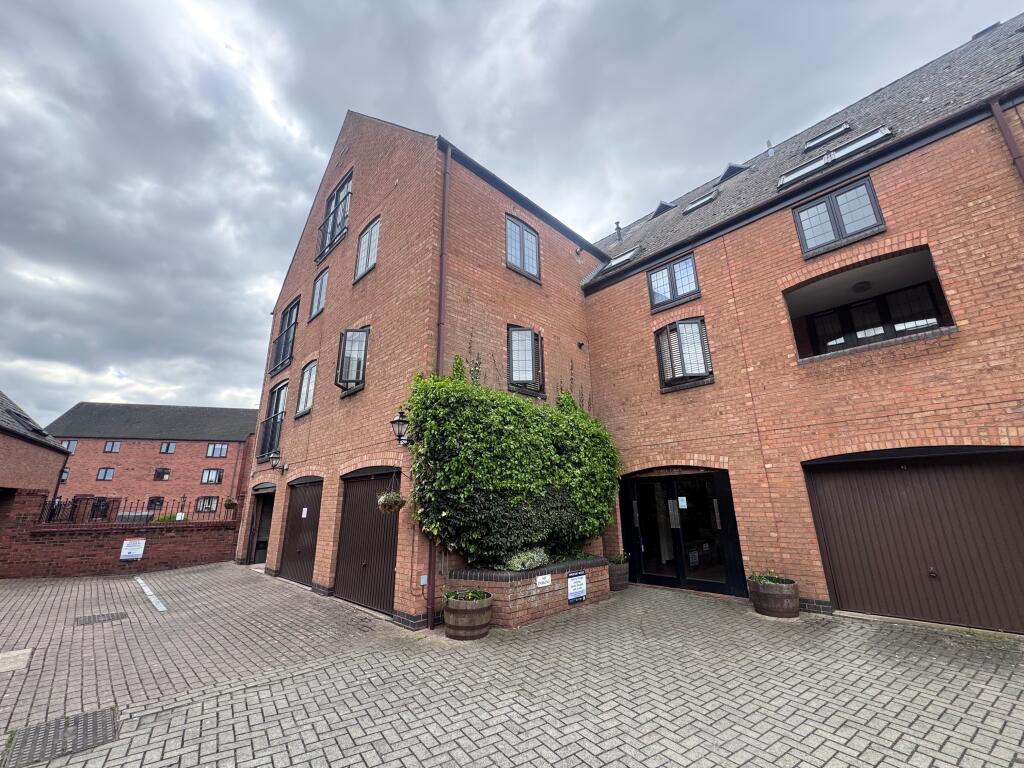 Main image of property: Rookes Court, Stratford Upon Avon
