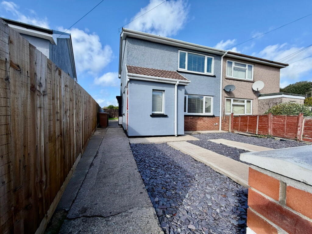 House in Pontllanfraith, Caerphilly - View 4