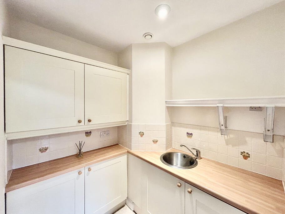 No. 1, Richmond Village, St. Josephs Way, Nantwich, Cheshire, CW5 6LZ photo 3
