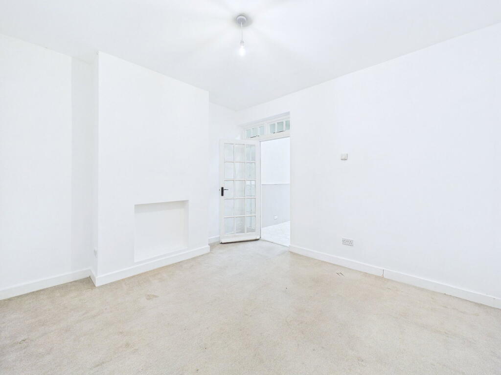 House in Leicester - View 5
