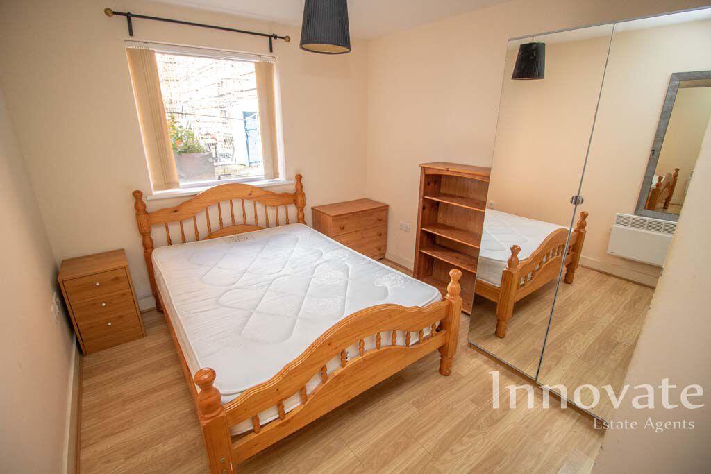 Apartment in Birmingham, West Midlands - More