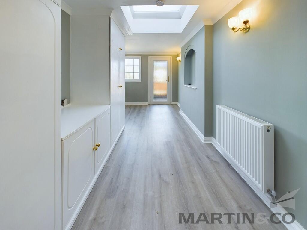 Cakeham Road, West Wittering - More