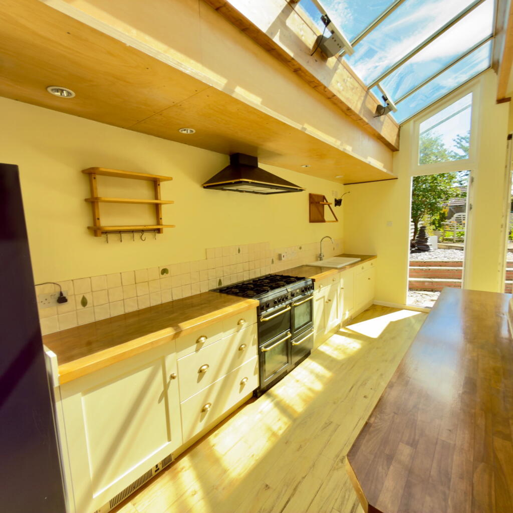 Mount Pleasant, Yardley Gobion, Towcester, NN12 7TL - View 5