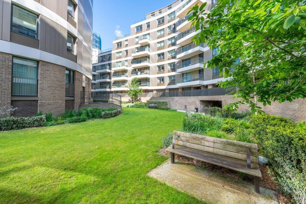Apartment in Harrow - View 5