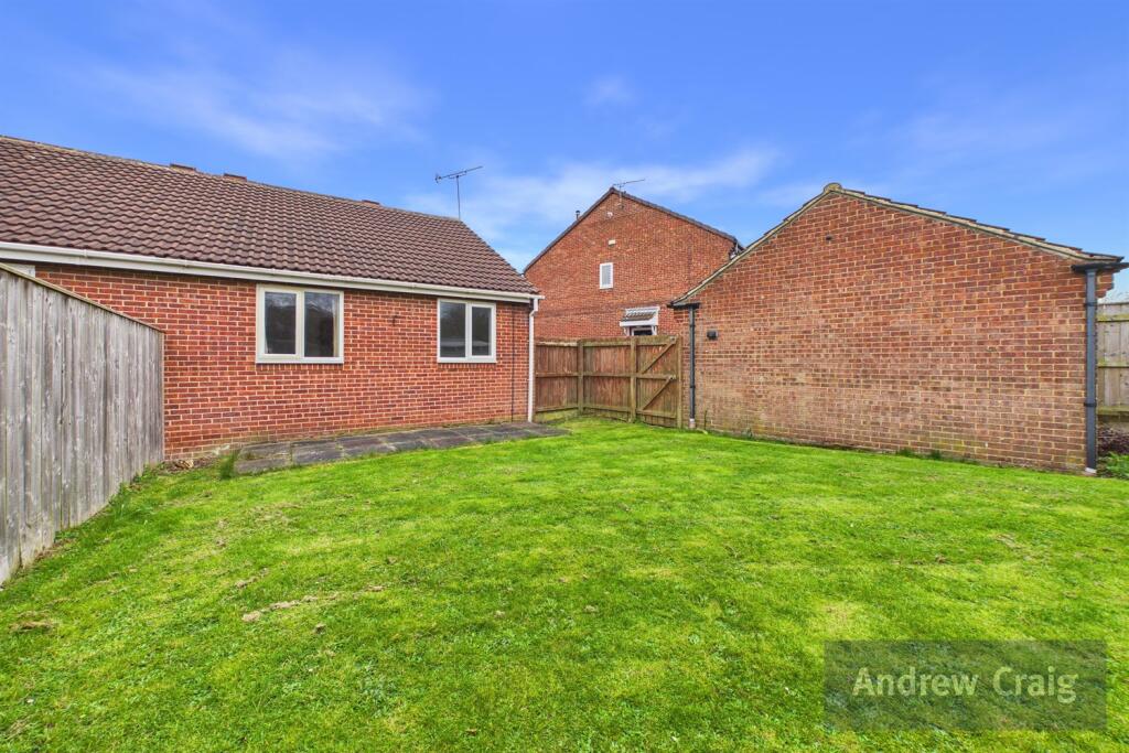 Follingsby Drive, Wardley photo 3