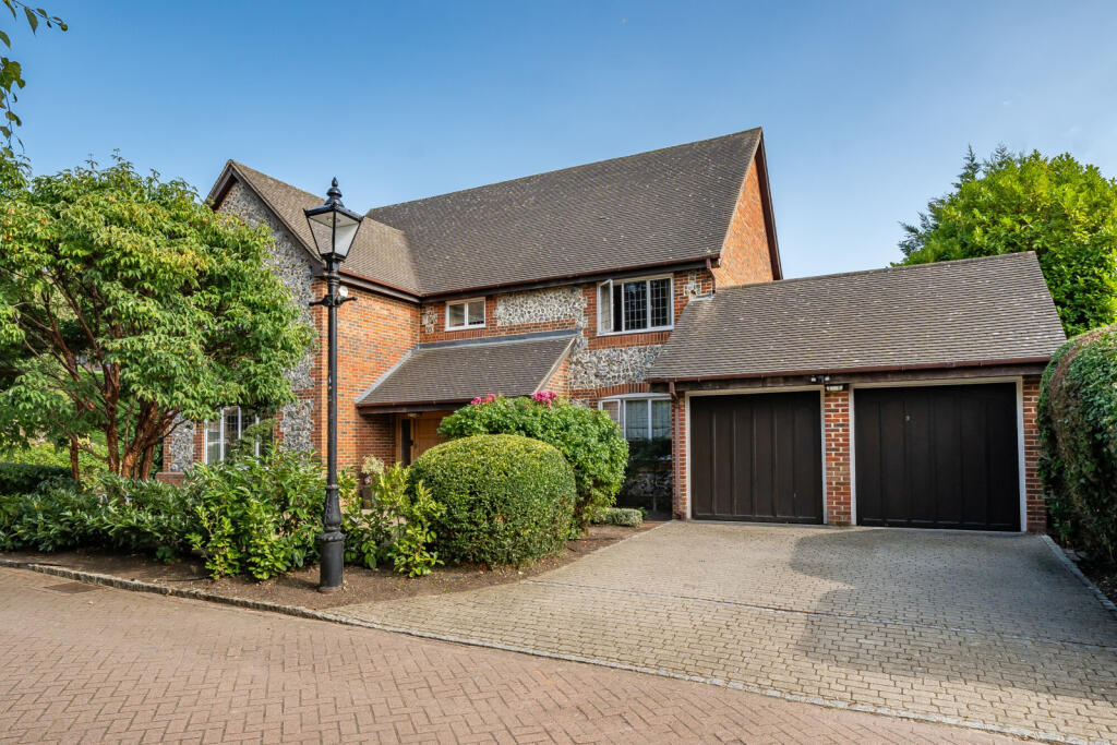 Main image of property: Piermont Place, Bromley