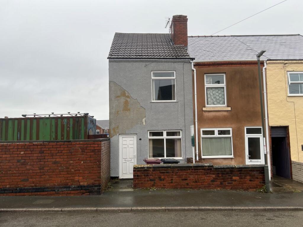 Main image of property: 1 Chapman Lane, Grassmoor, Chesterfield S42 5EN