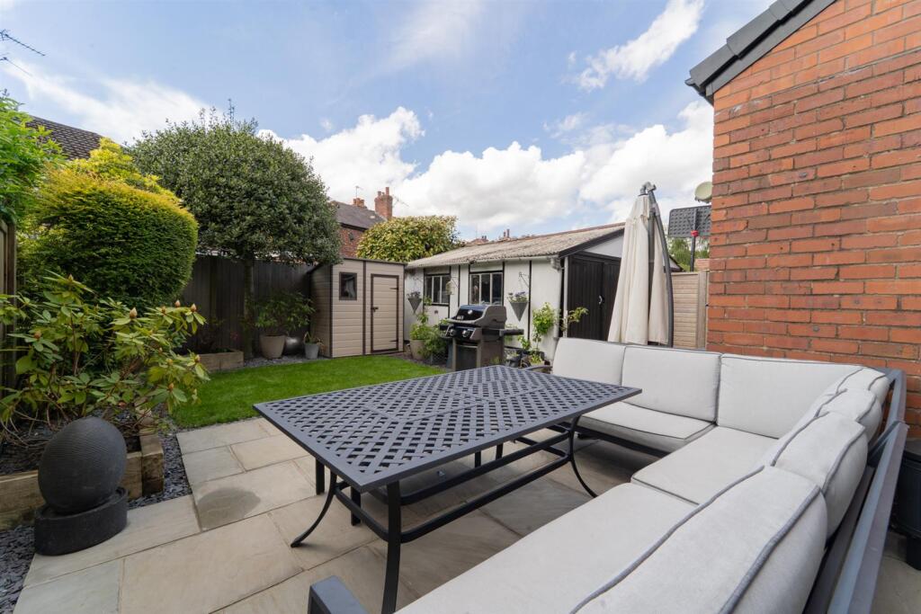 House in Trafford, Old Trafford - View 2