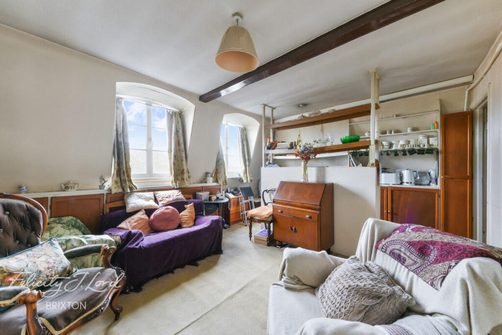 Apartment in London - View 3