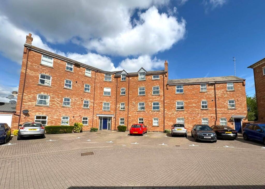 Main image of property: Crowell Mews, Fairford Leys