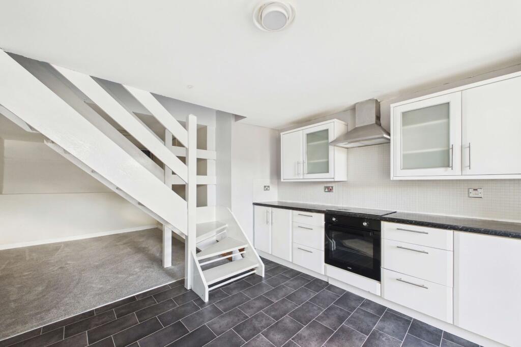 House in Torquay, Ellacombe - View 5